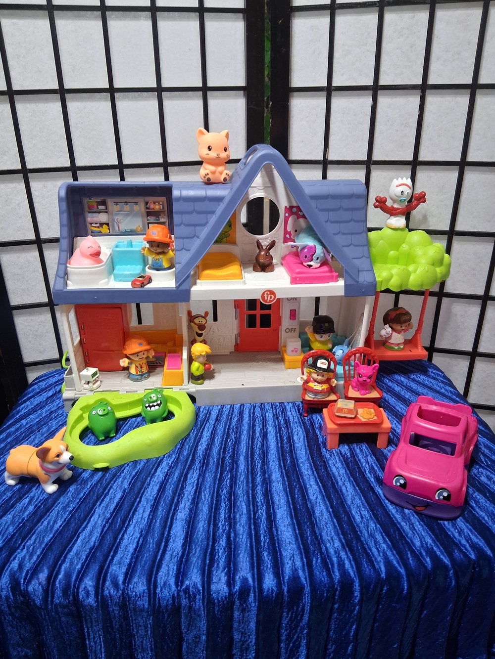 Fisher-Price Blue, White & Pink Playhouse with Figures and Accessories